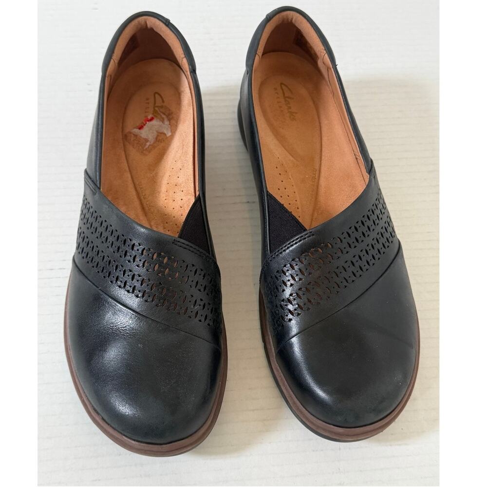 Women's Clarks Artisan Black Loafer Casual Flat Cutout Design Shoes Sz 10